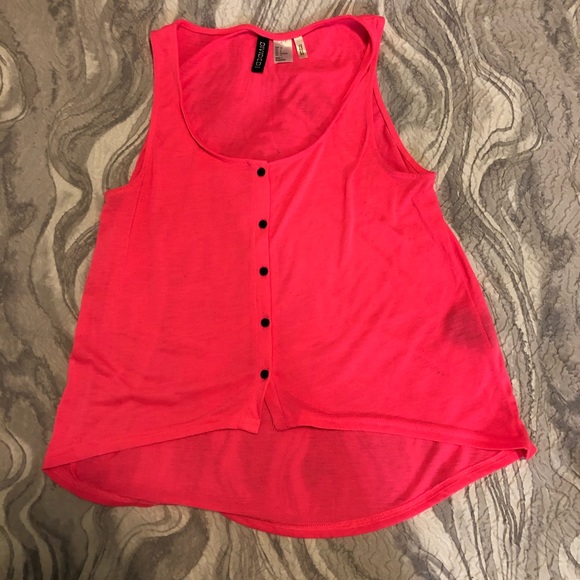 H&M tank top 🌵 - Picture 1 of 2